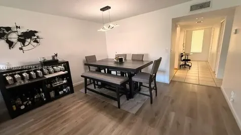 231 Lakeview Drive Weston FL 33326