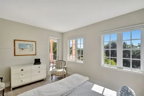19136 Fisher Island Drive Miami Beach FL 33109