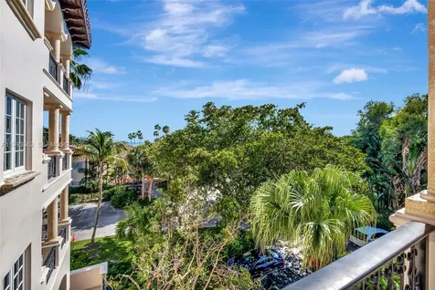 19136 Fisher Island Drive Miami Beach FL 33109
