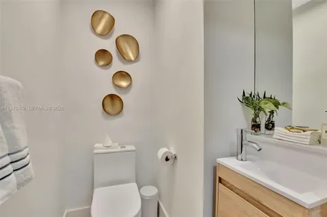 19136 Fisher Island Drive Miami Beach FL 33109