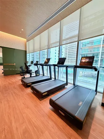77 SE 5th Street Miami FL 33131