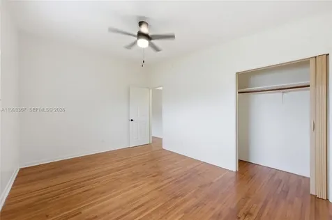 1620 NE 160th Street North Miami Beach FL 33162