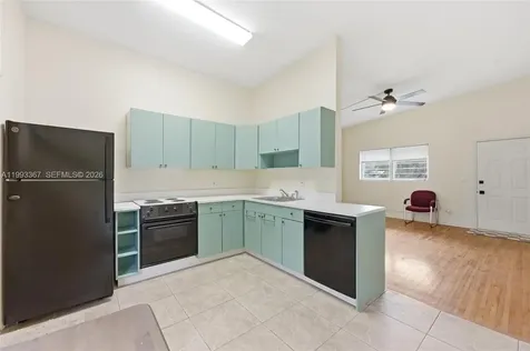 1620 NE 160th Street North Miami Beach FL 33162