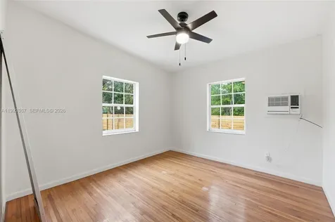 1620 NE 160th Street North Miami Beach FL 33162