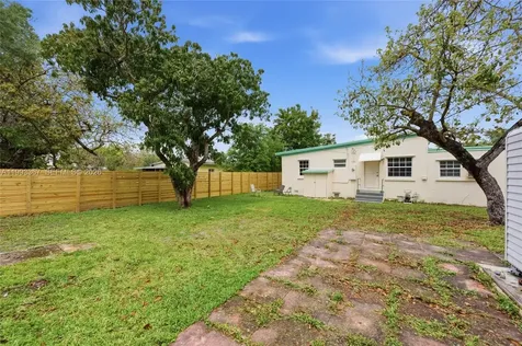 1620 NE 160th Street North Miami Beach FL 33162