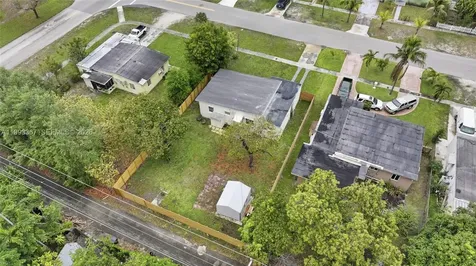 1620 NE 160th Street North Miami Beach FL 33162