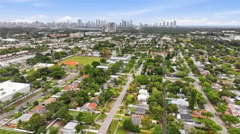 1620 NE 160th Street North Miami Beach FL 33162