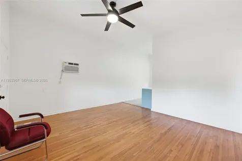 1620 NE 160th Street North Miami Beach FL 33162