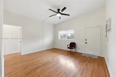 1620 NE 160th Street North Miami Beach FL 33162