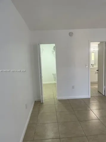 4709 NW 7th Street Miami FL 33126