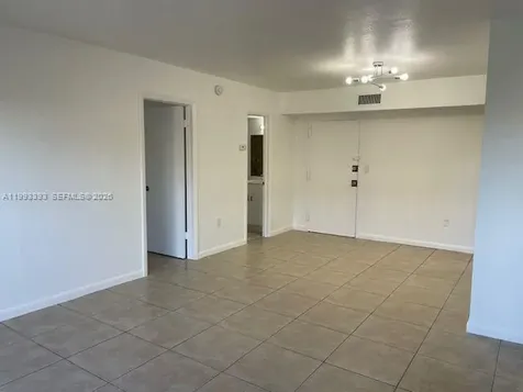 4709 NW 7th Street Miami FL 33126