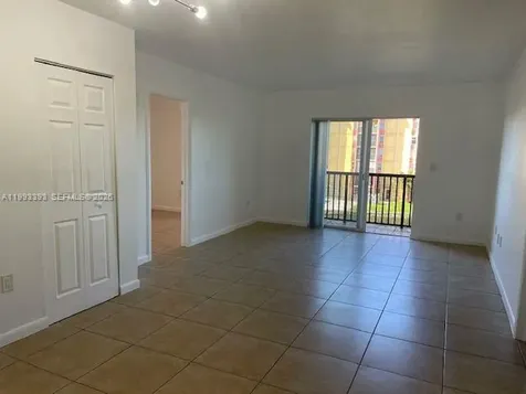 4709 NW 7th Street Miami FL 33126