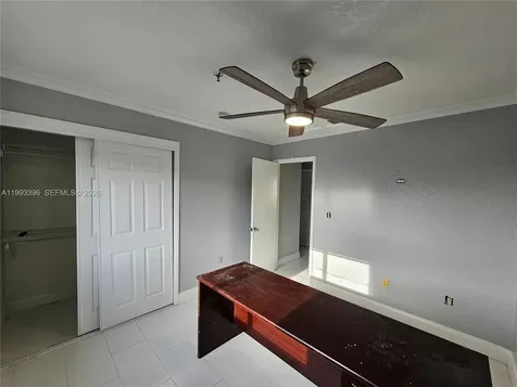 8027 NW 8th Street Miami FL 33126