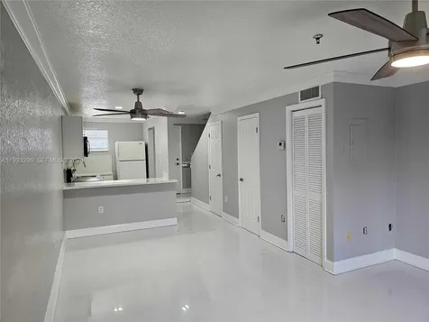 8027 NW 8th Street Miami FL 33126