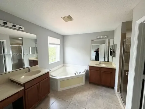 4451 E Seneca Avenue Weston FL 33332