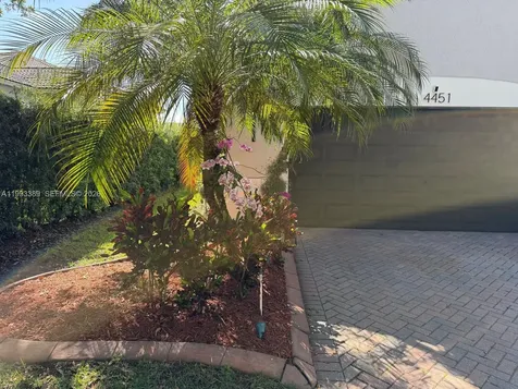 4451 E Seneca Avenue Weston FL 33332