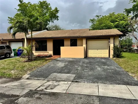 9291 E Fern Lane Miramar FL 33025