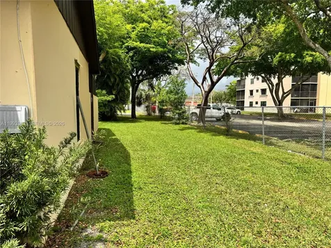 9291 E Fern Lane Miramar FL 33025