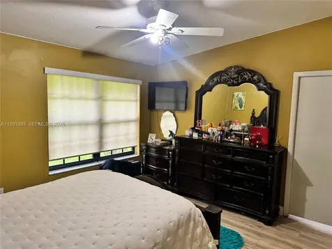 9291 E Fern Lane Miramar FL 33025