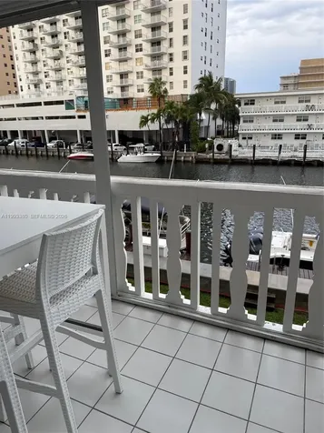 440 Paradise Isle Boulevard Hallandale Beach FL 33009