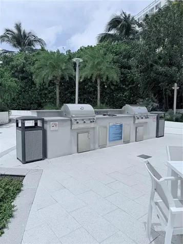 1000 West Avenue Miami Beach FL 33139