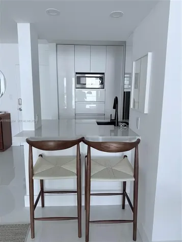 1000 West Avenue Miami Beach FL 33139