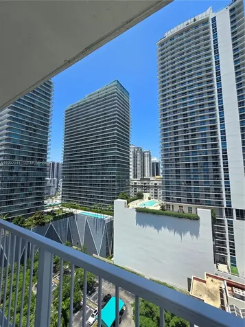 1250 S Miami Avenue Miami FL 33130