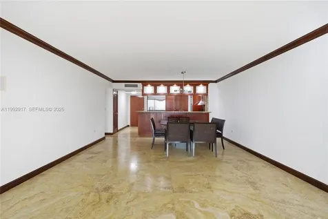 5555 Collins Avenue Miami Beach FL 33140