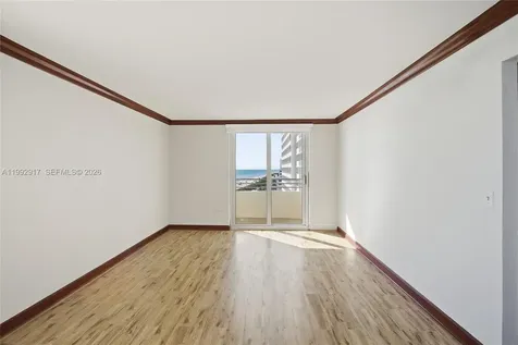 5555 Collins Avenue Miami Beach FL 33140