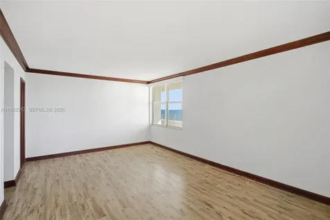 5555 Collins Avenue Miami Beach FL 33140