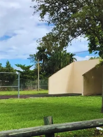 440 NW 84th Terrace Miami FL 33150