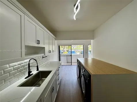 5900 SW 127th Avenue Miami FL 33183