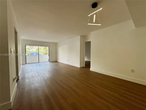 5900 SW 127th Avenue Miami FL 33183