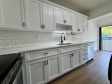 5900 SW 127th Avenue Miami FL 33183