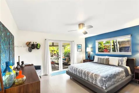 315 N 31st Road Hollywood FL 33021