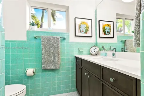 315 N 31st Road Hollywood FL 33021
