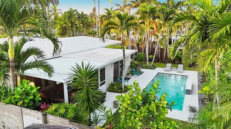 315 N 31st Road Hollywood FL 33021