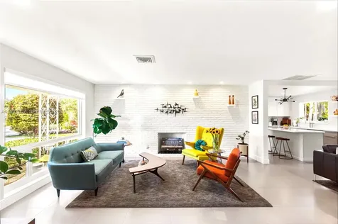 315 N 31st Road Hollywood FL 33021