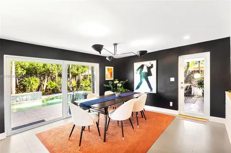 315 N 31st Road Hollywood FL 33021