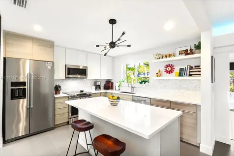 315 N 31st Road Hollywood FL 33021