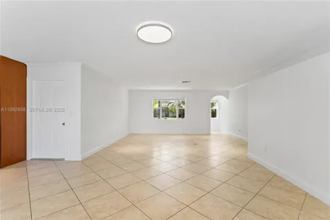 405 SE 4th Terrace Dania Beach FL 33004