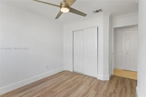 405 SE 4th Terrace Dania Beach FL 33004