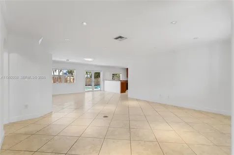 405 SE 4th Terrace Dania Beach FL 33004