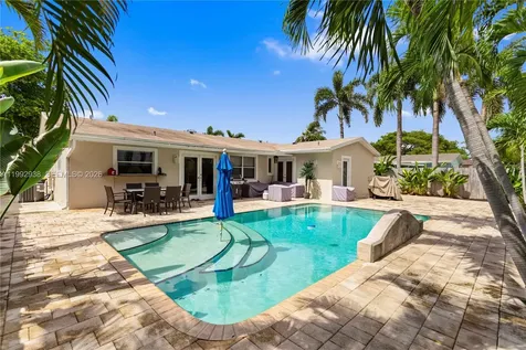 405 SE 4th Terrace Dania Beach FL 33004