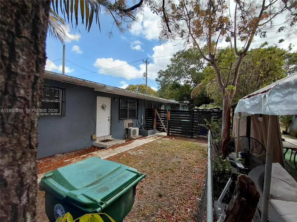 1262 - 1264 NW 46th Street Miami FL 33142