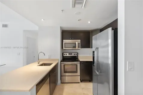 185 SE 14th Terrace Miami FL 33131