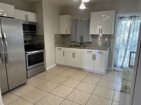 260 W 56th Street Hialeah FL 33012