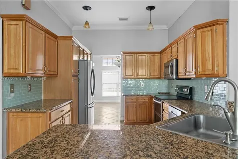 1154 NW 183rd Terrace Pembroke Pines FL 33029