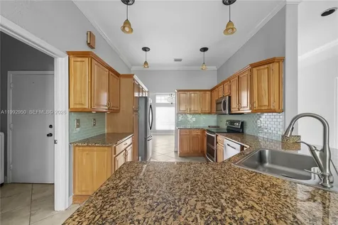1154 NW 183rd Terrace Pembroke Pines FL 33029
