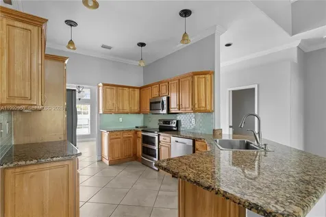 1154 NW 183rd Terrace Pembroke Pines FL 33029
